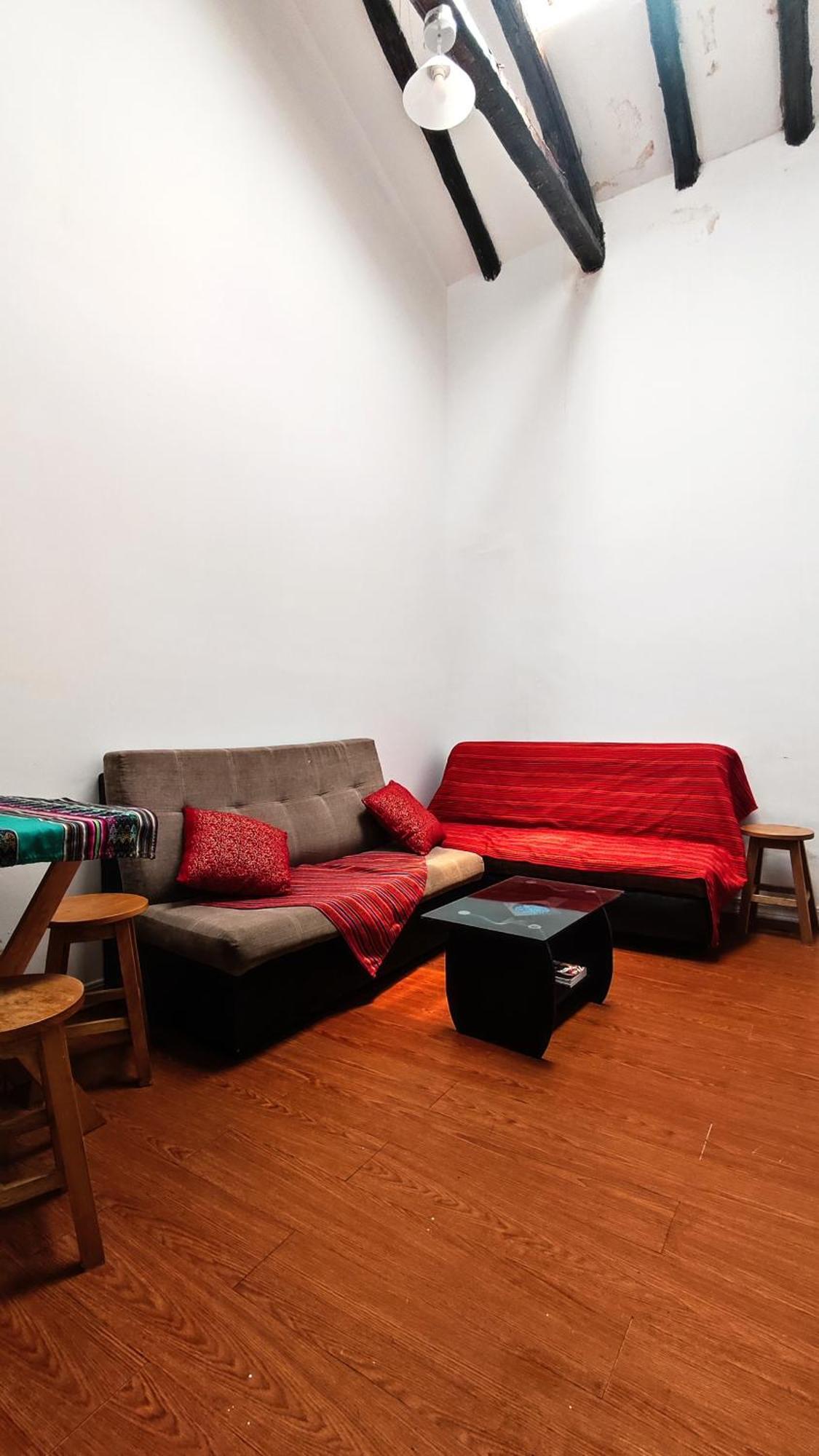 ホテル La Casa De Laura - Plaza クスコ エクステリア 写真