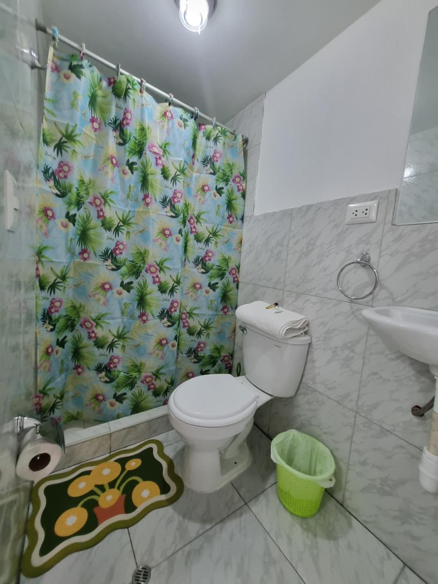 ホテル La Casa De Laura - Plaza クスコ エクステリア 写真