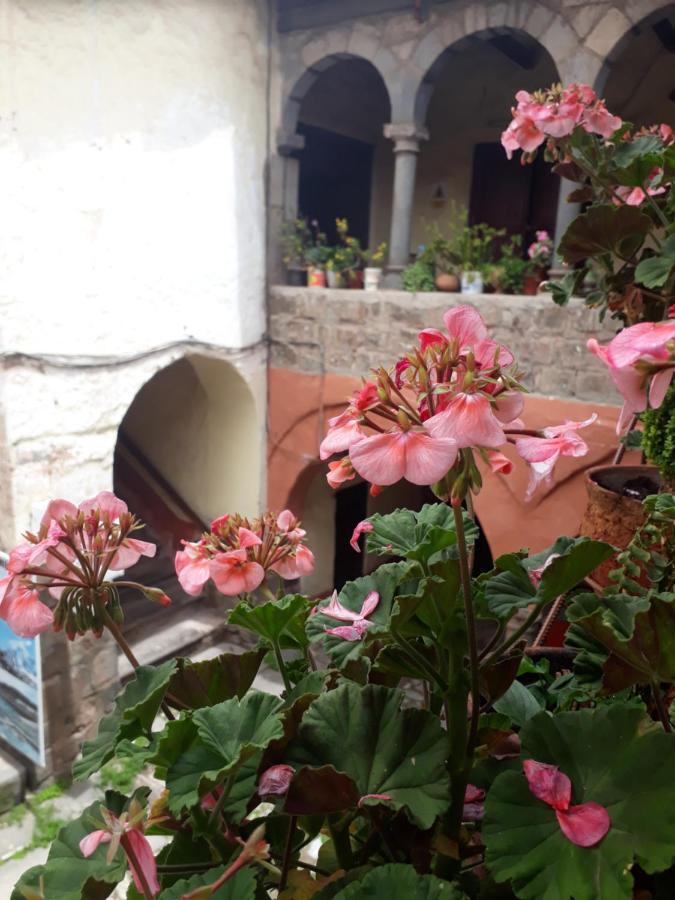 ホテル La Casa De Laura - Plaza クスコ エクステリア 写真